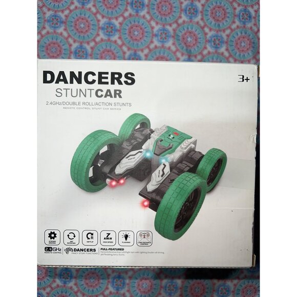 Dancers Stunt Car 2.4GHz Double Roll Action Remote Control Car For Ages 3+ - Picture 2 of 4
